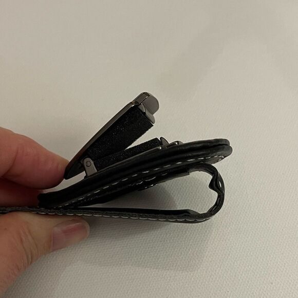 Hyundai Sunglass Holder for Car with Logo Black PU Leather NWT - Picture 6 of 7